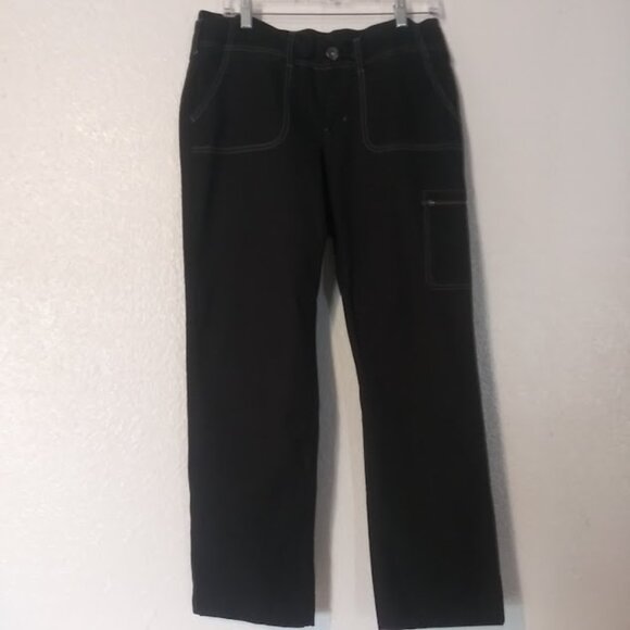 Aventura women's size 8 black and white cargo pants - Picture 1 of 14